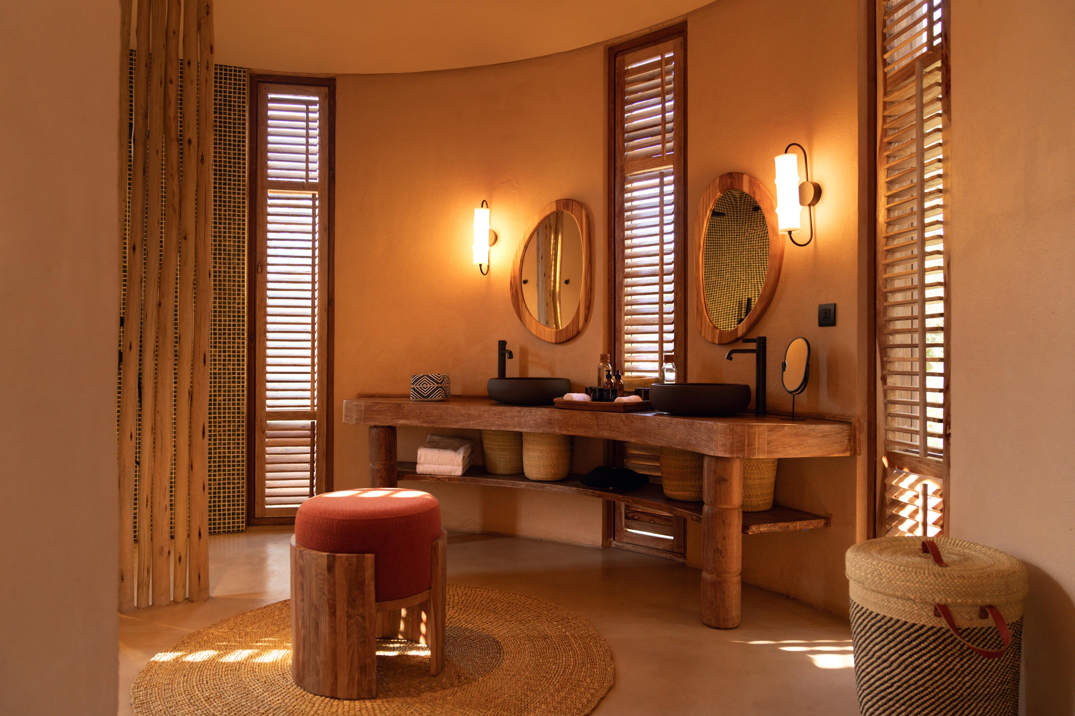 Ubuyu, A Banyan Tree Escape One Bedroom River Glade Villa Dressing area